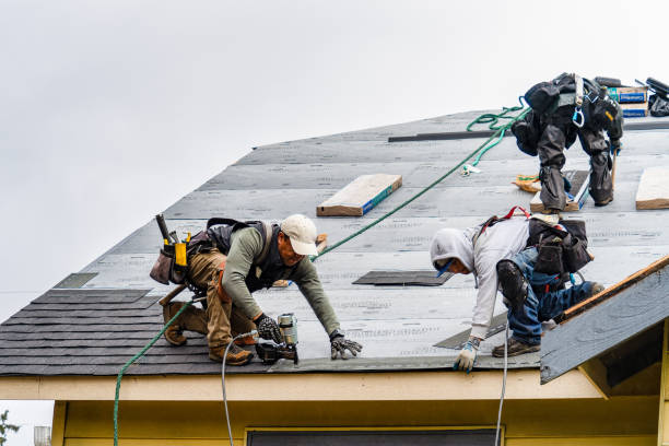 Professional Gutter Installation technician working in Clackamas, OR